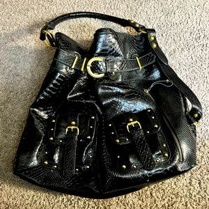 Black purse..